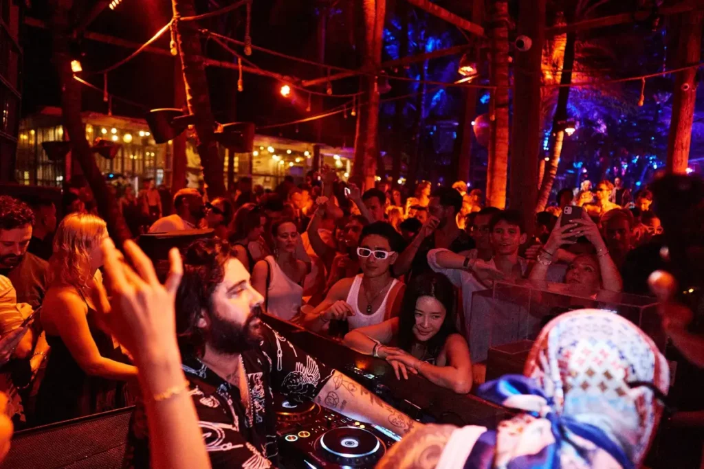 canggu-la-brisa-party