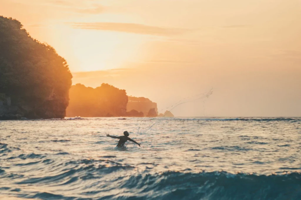 bingin-beach-sunset-uluwatu