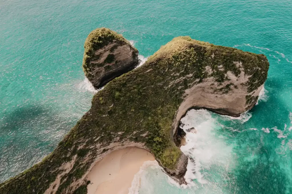 nusa-penida-beach